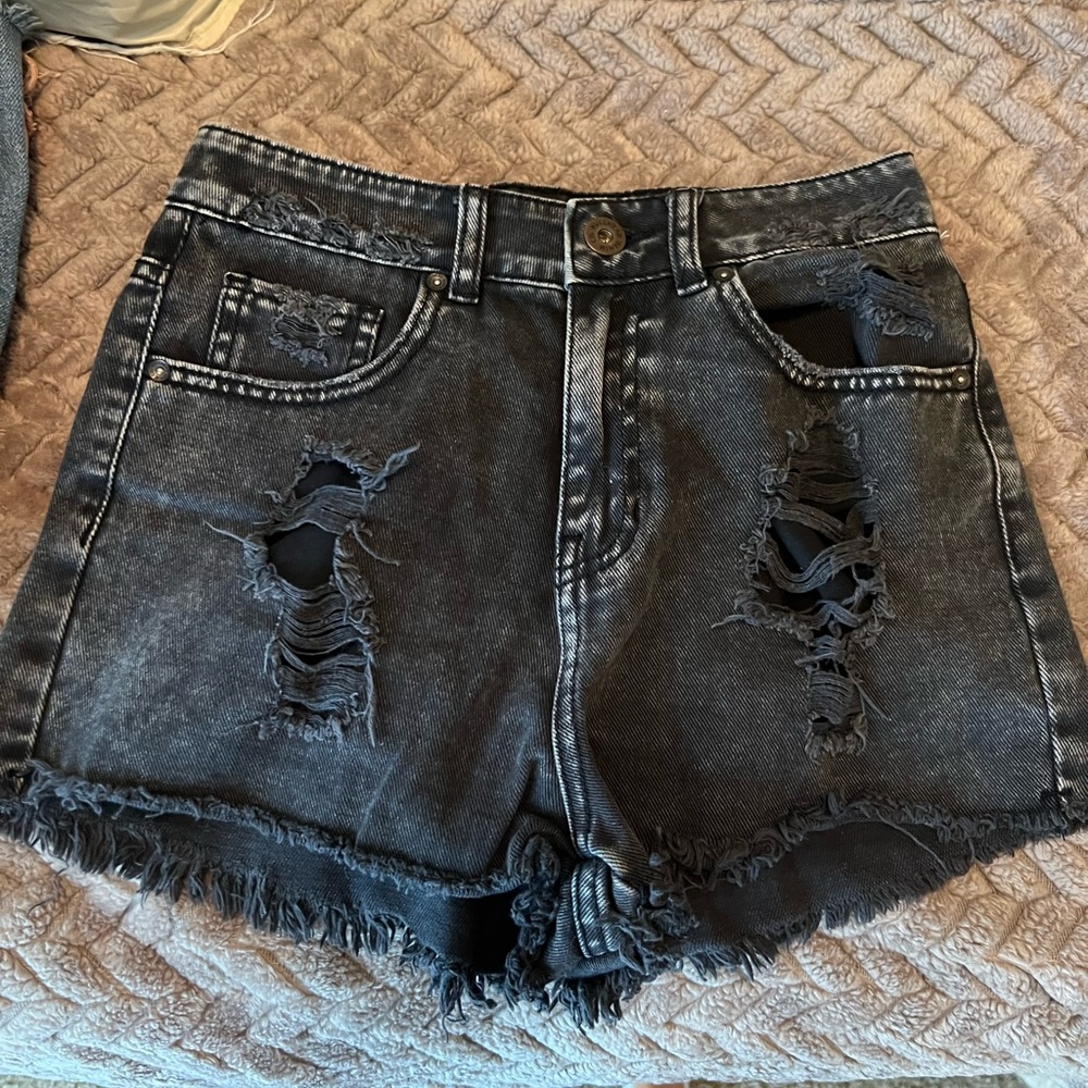 bullhead black acid washed cutoff shorts